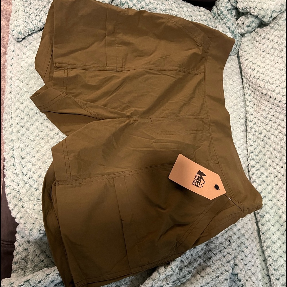 REI Savanna Trail Shorts Green Med